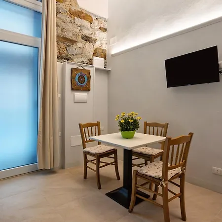 Pealess Apartment La Spezia